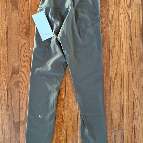Newtag Lululemon wunder train pockets* sz 6, 25” - Picture 5 of 5